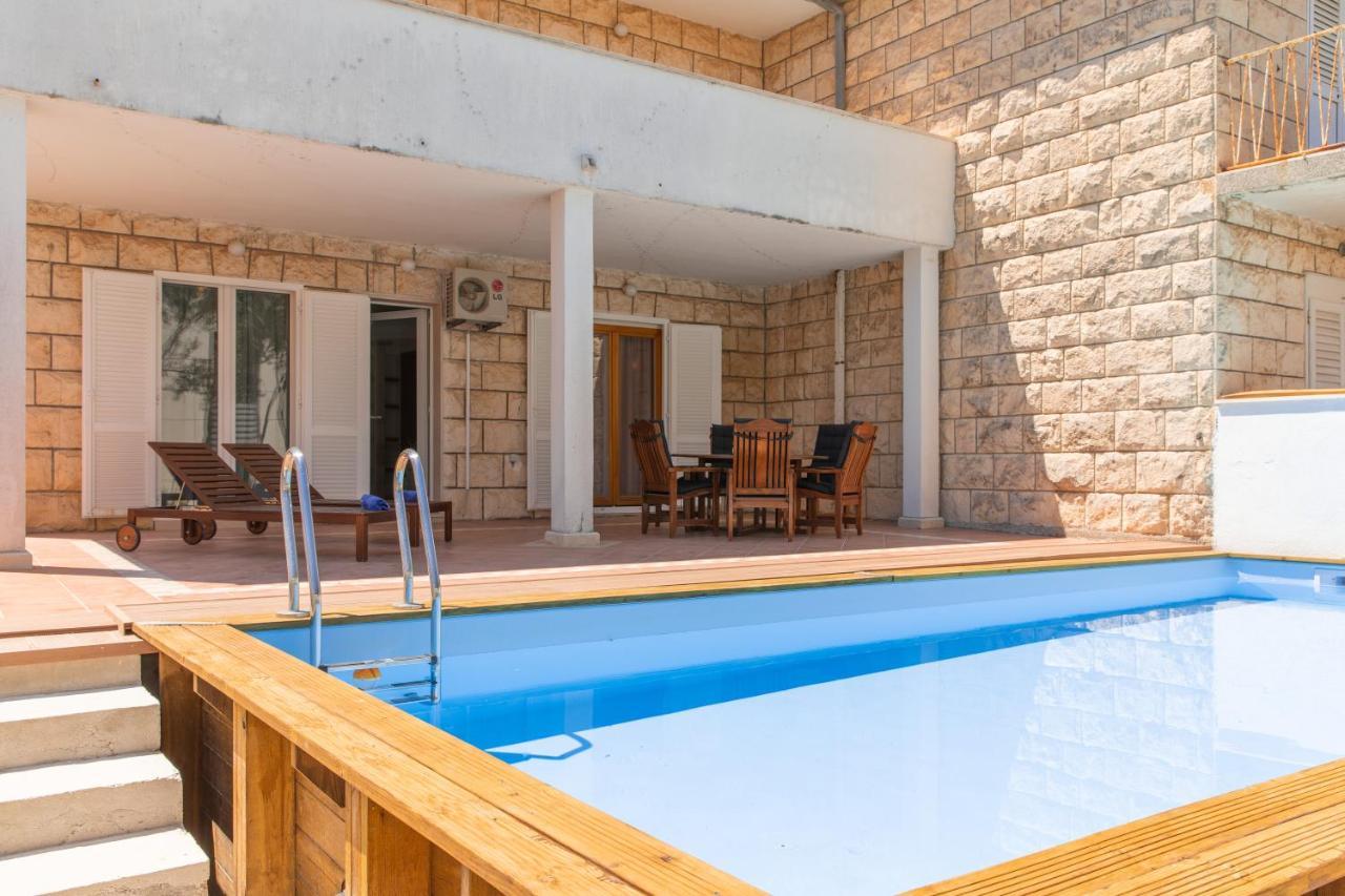 Holiday Home Kate ซูเปตาร์ ภายนอก รูปภาพ