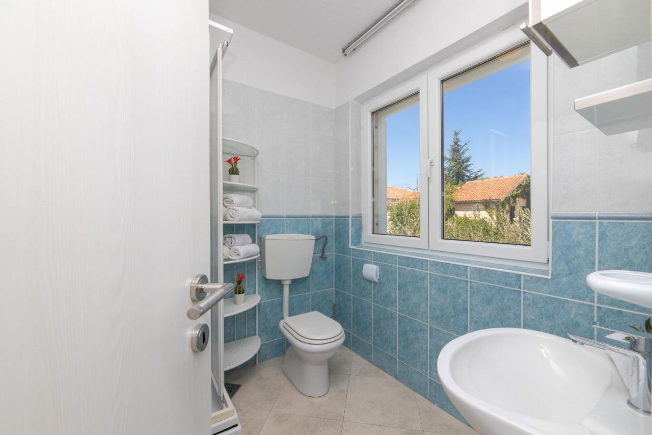 Holiday Home Kate ซูเปตาร์ ภายนอก รูปภาพ
